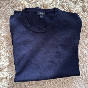 Uniqlo Men's Black 100% Wool Crewneck Sweater
| Size M